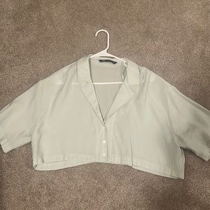 zara green cropped button up
